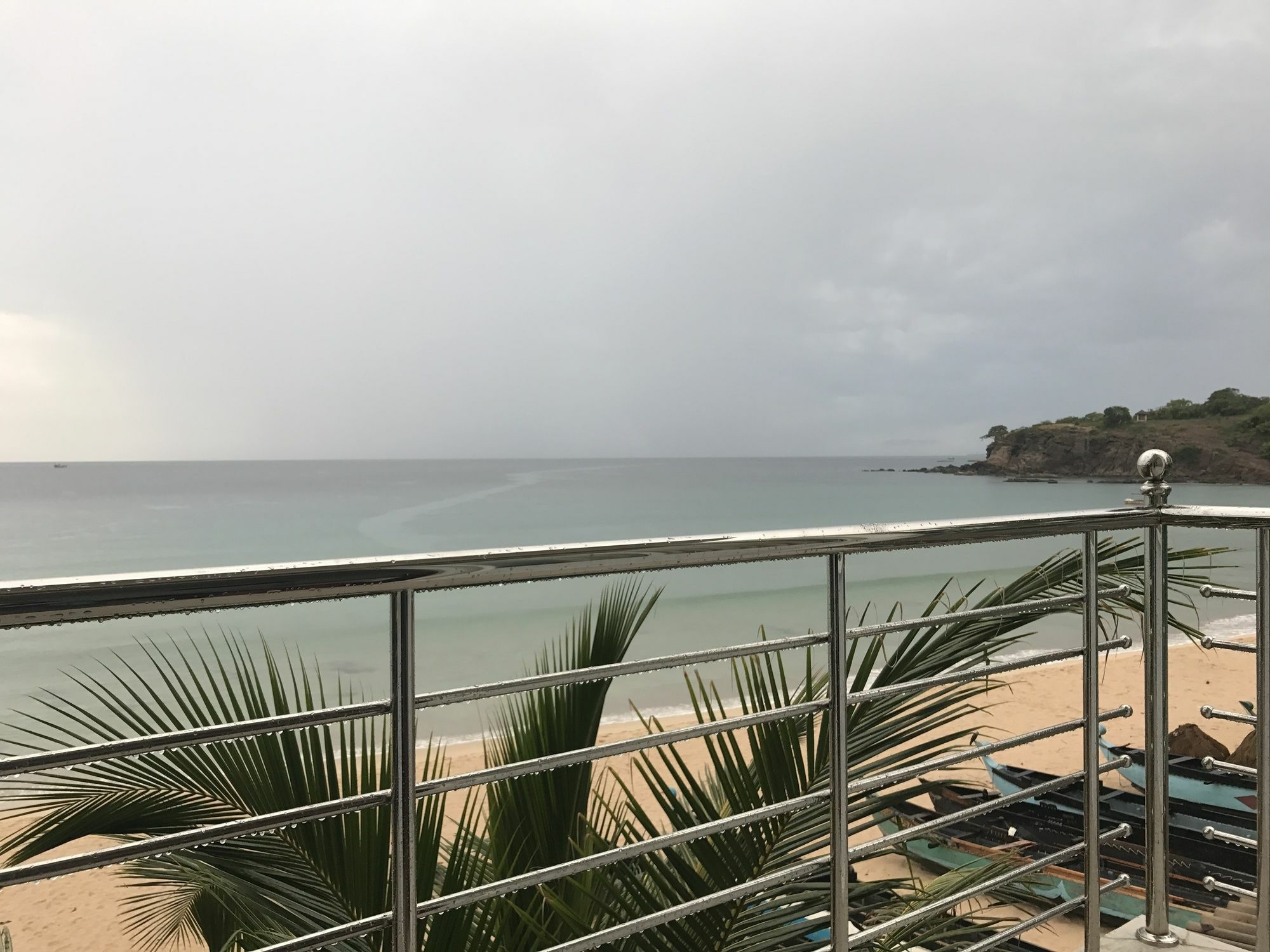 تريكونامالاي Blue Ocean Hotel المظهر الخارجي الصورة